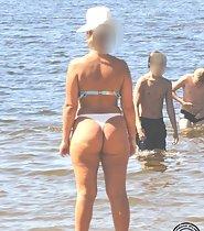 Hot mature butt