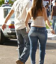 Big booty in jeans