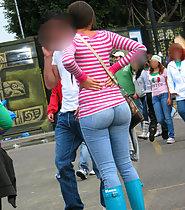 Huge butt in jeans