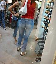 Fuckable ass in jeans