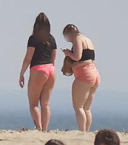 Chubby girls look good in bikinis