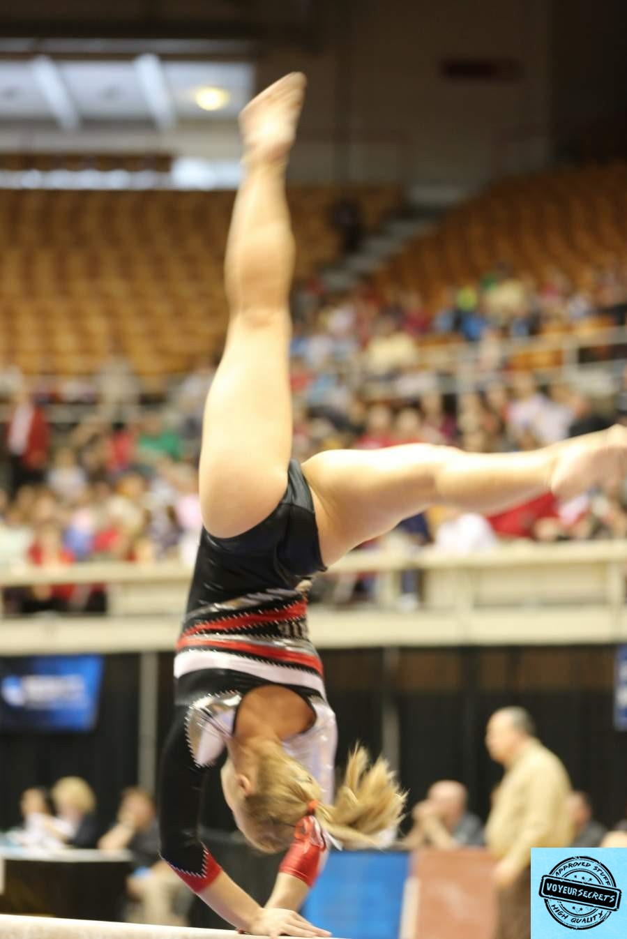 Hot gymnastics girl