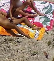 Beach sex caught in action