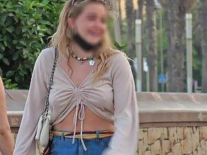 Her top is like pockets for her tits without a bra Picture 7