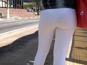 Spying sexy panties under white pants Picture 3