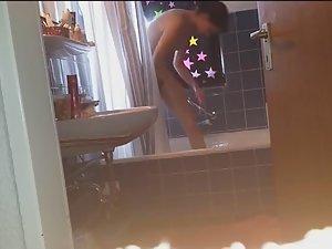 Long spying of a sexy sweetie in bathroom Picture 3