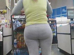 Chubby girl got huge butt in grey tights Picture 1