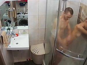 Hidden camera caught daughter having sex in bathroom Picture 2