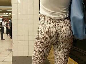 Hot front and back in animal pattern leggings Picture 2