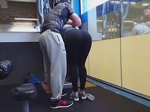 Peeping on hot girl with her trainer Picture 4