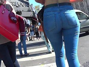 Jeans are so tight that you can imagine her naked Picture 7