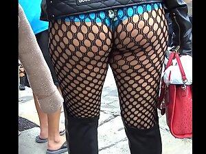 Biker girl isn't hiding her ass or desire for sex Picture 6