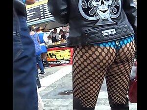 Biker girl isn't hiding her ass or desire for sex Picture 7