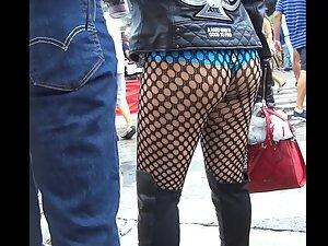 Biker girl isn't hiding her ass or desire for sex Picture 8