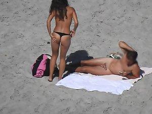 Noticeable nudist couple caught by voyeur Picture 8
