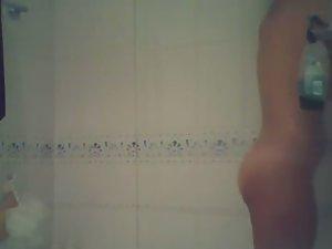 Attractive teen girl spied in the shower Picture 6