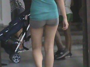 Cameltoe of young tourist Picture 5
