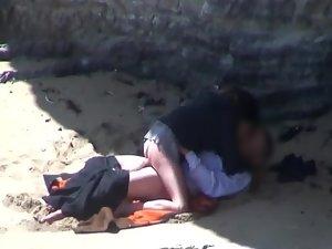 Creep up on a couple having sex Picture 2