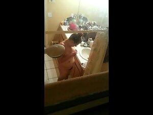 Window peep on naked chubby woman in bathroom Picture 8