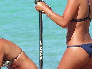 Accidental nudity of hot tanned surfer girl Picture 1
