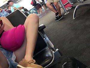 Teen sits in a way that shows her crotch Picture 2