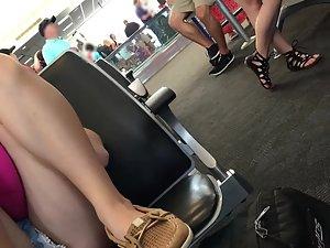 Teen sits in a way that shows her crotch Picture 3