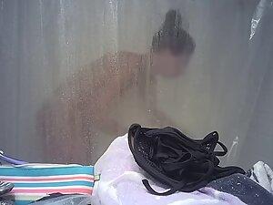 Hidden cam caught two sexy roommates showering Picture 6
