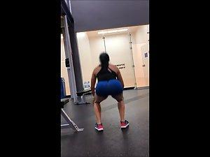 Muscular ass jumping in the gym Picture 2