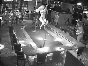 Strippers are trying hard to get more tips Picture 1