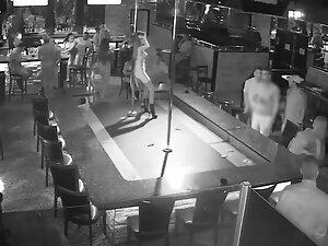 Strippers are trying hard to get more tips Picture 5