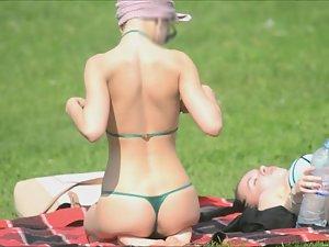 Incredible ass in thong gets my zoom Picture 1