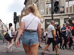 She pulls the shorts out when they go too deep in her ass Picture 8