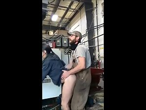 Mechanic fucks girlfriend at the workplace Picture 8