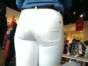 Store worker in tight white pants Picture 5