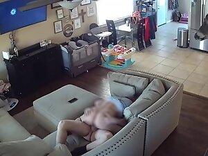 Hidden cam caught spontaneous sex in living room Picture 4