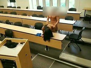 Students fuck in empty classroom Picture 8