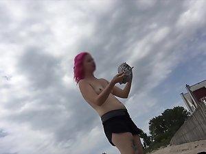 Punk girl changes her top in public Picture 2