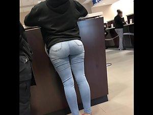 Big softy booty held in place by tight jeans Picture 5