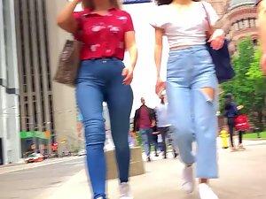 Voyeur follows a hot blonde in blue jeans Picture 1