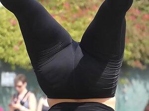 Yummy ass and cameltoe of girl doing handstands in park Picture 8