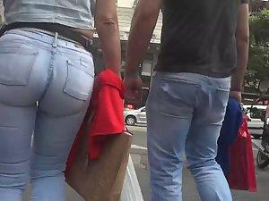 Bubble butt fills out tight jeans Picture 2
