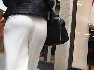 Huge butt in loose white pants