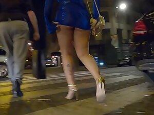 Upskirt of thick woman that has a calf tattoo Picture 6