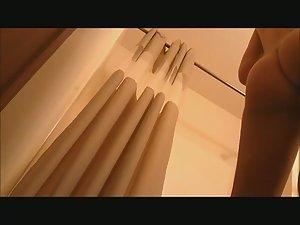 Stunning babe enters the shower Picture 3