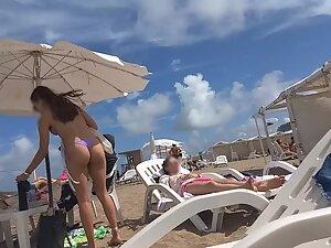 Quick look on her ass in bikini is enough to get horny Picture 4