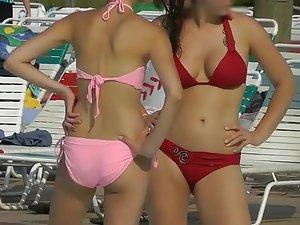 Sweet teenage pool girls get voyeured Picture 7