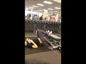 Badass strong girl peeped in the gym Picture 4