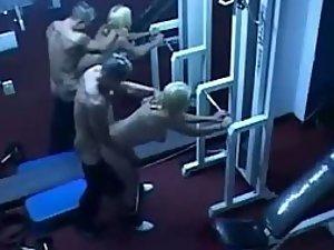 Trainer caught fucking a client in a gym