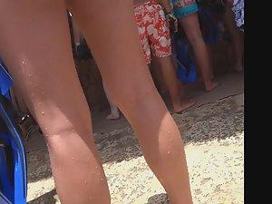 Wet cameltoe in beach bar Picture 8