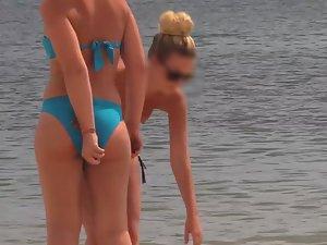 Topless girl with small tits and pear body shape Picture 7